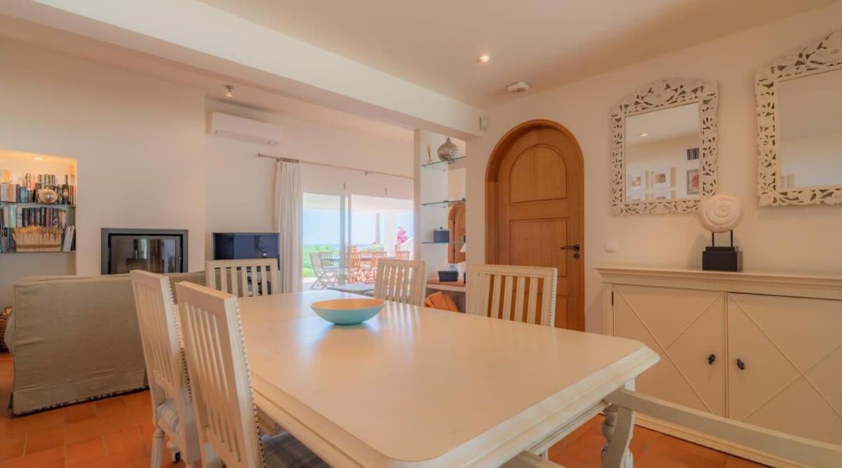 Villa Prado - Beautiful Beachfront Villa Albufeira Extérieur photo