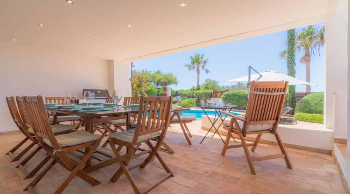 Villa Prado - Beautiful Beachfront Villa Albufeira Extérieur photo