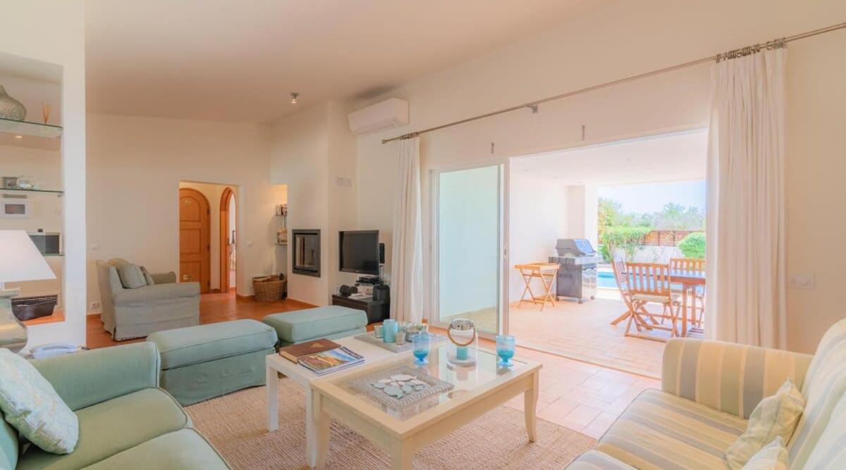 Villa Prado - Beautiful Beachfront Villa Albufeira Extérieur photo